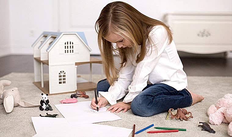 Eğlenceli Öğrenme: Ev İçi Ahşap Oyun Evleri ve Eğitim