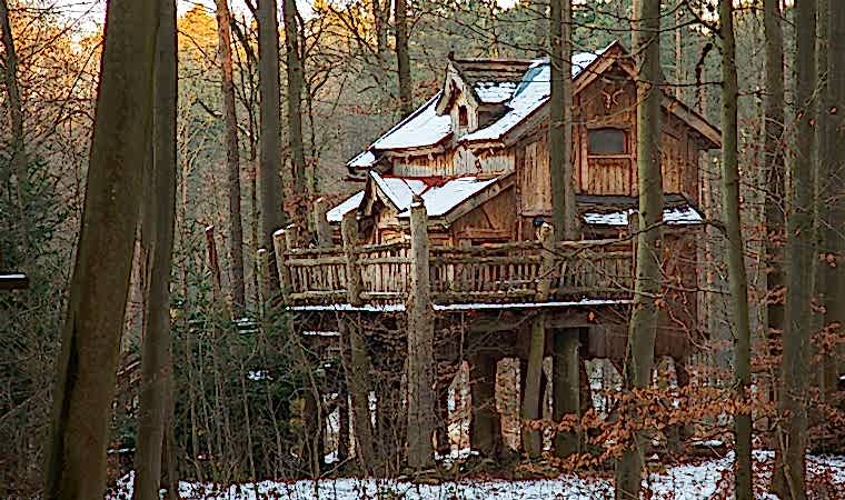 Ağaç Evlerde Yaşamak