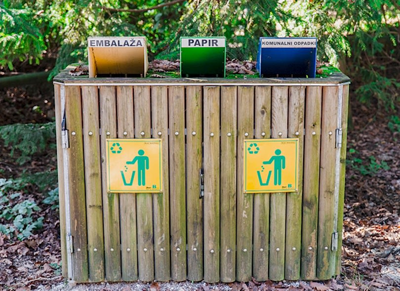 Ahşap Çöp Kutuları