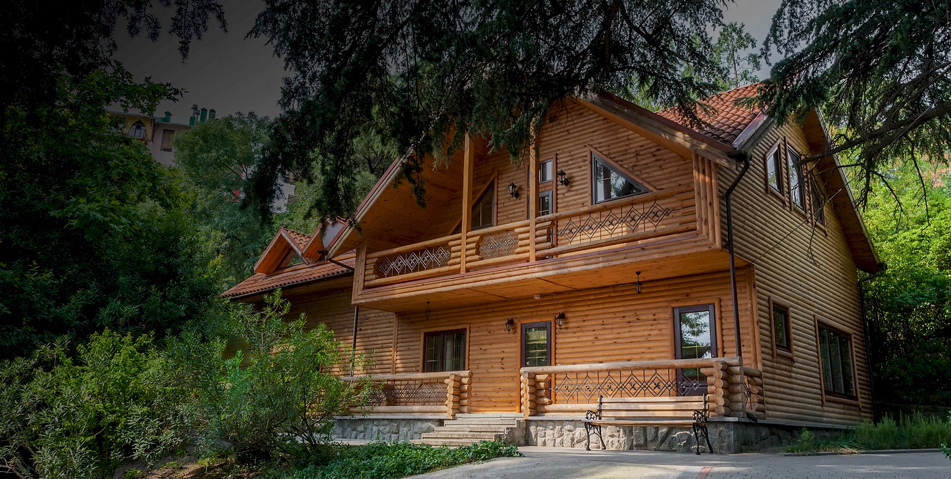 Doğaya Uyumlu Ahşap Evler